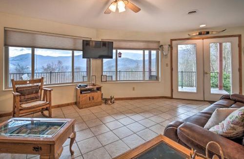 Burnsville Apartment | Pet-Friendly Apt w/Views in Pisgah Nat’l Forest!