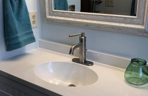 Harvey Cedars House | Pet friendly. Beach Badges. Water Front. Dock. WIFI. Single family; 3/bed; 2/bath; lagoon front