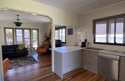 Maroochydore House | Pet friendly beach shack in the heart of Cotton Tree