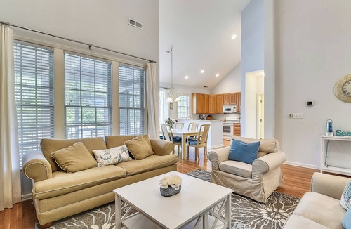 Ocean View Villa | Pet-Friendly Bear Trap Stay w/Pools & Amenities!