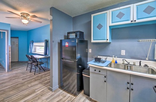 Bluefield Apartment | Pet-Friendly Bluefield Apartment w/Porch!