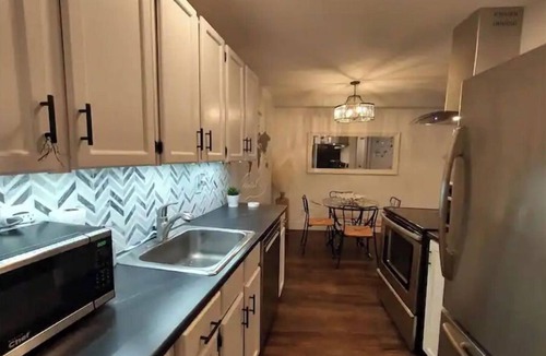 North Central Edmonton House | *Pet Friendly* Brewery District 1 Bdrm Hideout