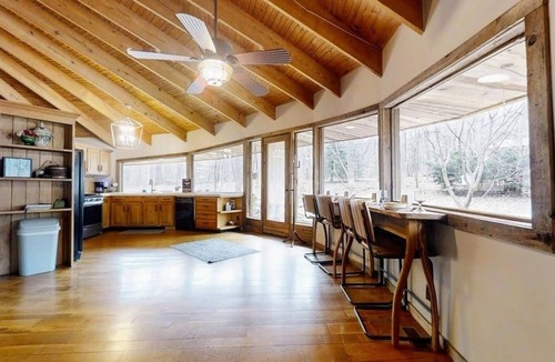 Mcdermott Cabin | Pet-friendly cabin bordering Tremper Mound Nature Preserve.