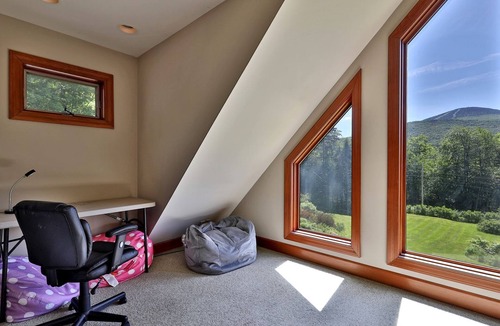 Killington Cabin | Pet-Friendly Cabin in the Heart of Vermont's Ski Country with Hot-Tub and Private Deck to Enjoy the Views of Pico Mountain