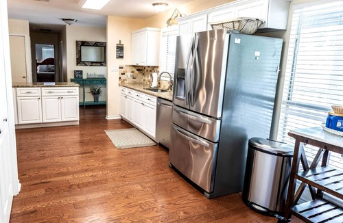 Bastrop Cabin | Pet-Friendly Cabin on the Banks of the Colorado River in Bastrop, TX