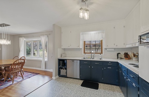 Durham House | *Pet Friendly* Charming-Single story | Fenced Yard, Outdoor Dining, Near Duke