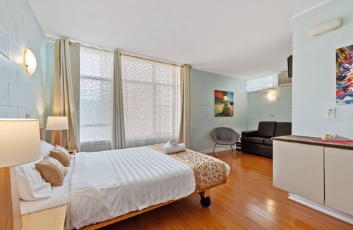 Strathmerton Hotel | Pet friendly - Classic Country Motel Room near Murray, Wifi