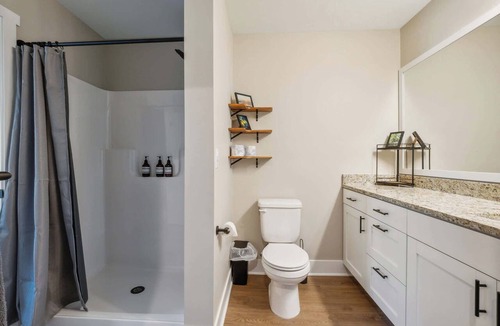 Acme Condo | Pet-Friendly Condo Close to Traverse City Sights