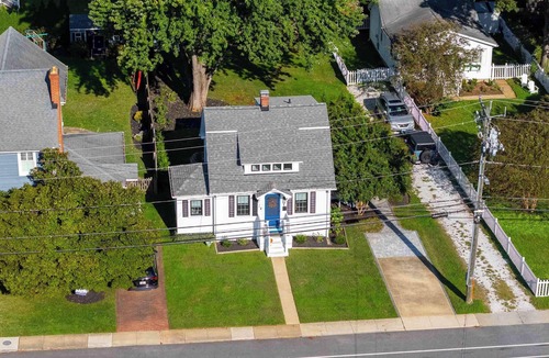 West Annapolis House | Pet-Friendly Cottage | Walk to USNA Stadium