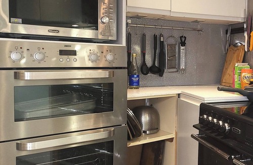 Dorchester House | Pet Friendly - Countryside - Parking - Gardens