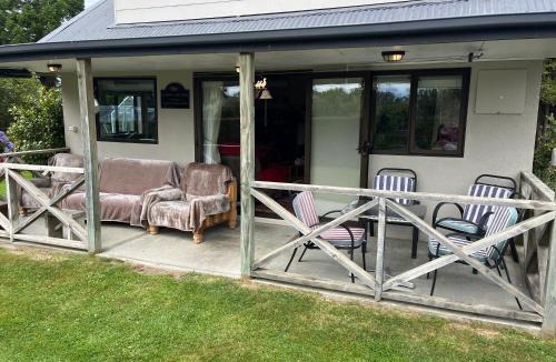 Dunedin Apartment | Pet Friendly Country Cottage