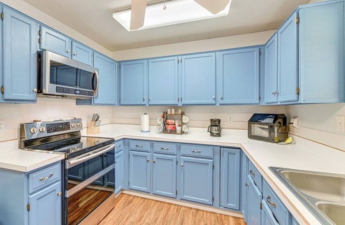 Lewisville House | Pet-Friendly Family Home 3 Mi to Lake Lewisville