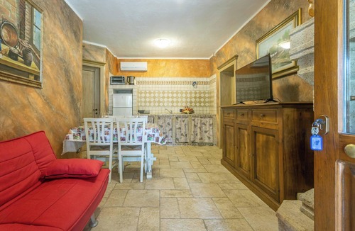 Roccastrada Villa | Pet-Friendly Finca Olivos with Mountain View, Pool, Garden & Wi-Fi