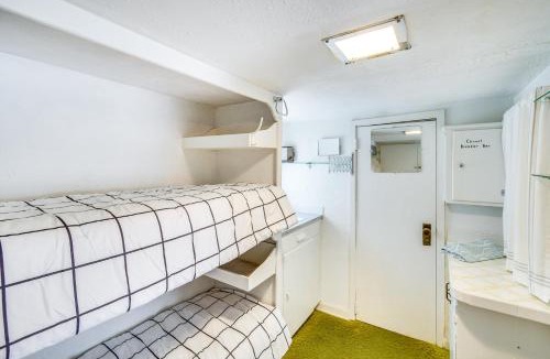 Edgar House | Pet-Friendly Fort McCoy Cabin w/Fire Pit!