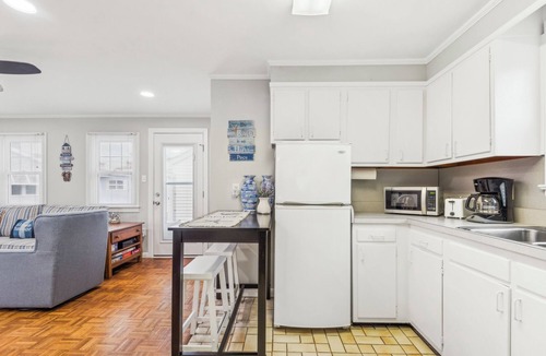 Stone Harbor House | PET FRIENDLY! FRIDAY TO FRIDAY RENTAL.