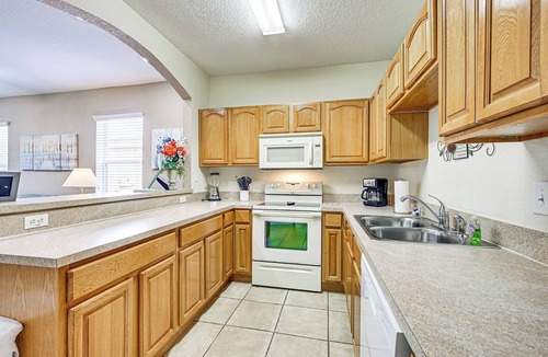 Sebring House | Pet-Friendly Gem w/Yard & Pool Access in Sebring