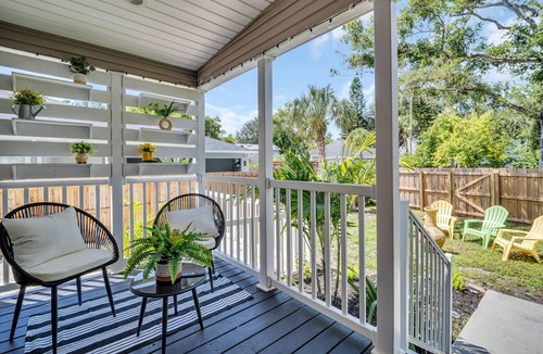 Dunedin Cottage | Pet-Friendly Getaway –Beaches, Breweries, Blue Jays, DT Dunedin, Marina & Trail.