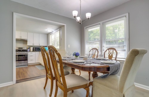 Sugar Hill House | Pet-Friendly Gwinnett County Home Near Lake Lanier