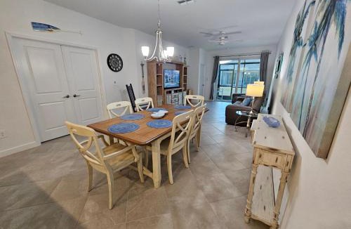 Englewood Villa | Pet friendly, Heated Pool, close to many beaches, monthly New Vacation Villa