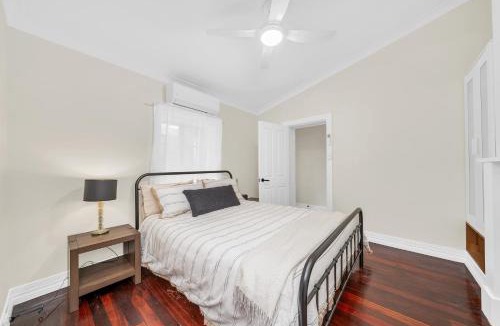 Gawler South House | Pet Friendly- Heritage Cottage in Gawler South with 3 bedrooms and close to city train, shops and dining