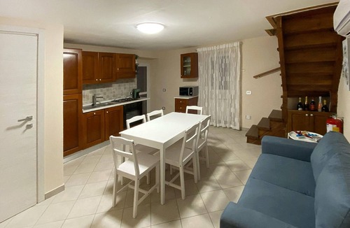 Castelnuovo di Garfagnana House | Pet friendly home in Loc. Rontano