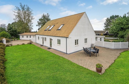Egsmark Strand House | Pet friendly home in Ebeltoft with WiFi