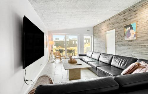 Egsmark Strand House | Pet Friendly Home In Ebeltoft With Sauna