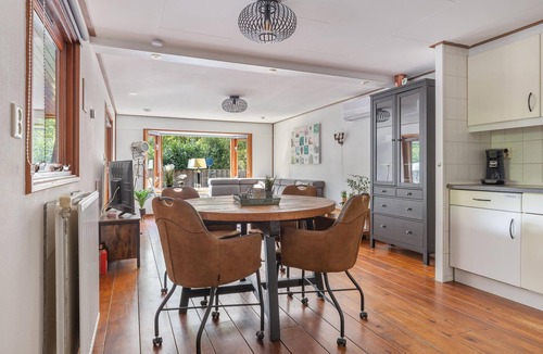 Erm House | Pet friendly home in Erm