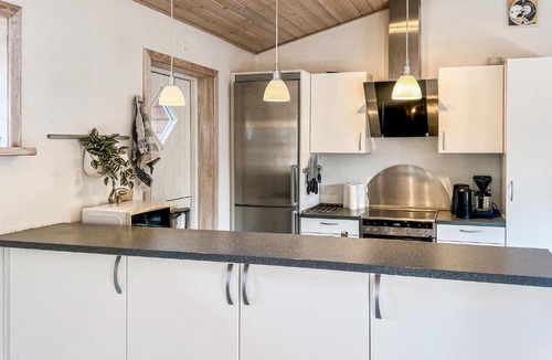 Farvang House | Pet Friendly Home In Fårvang With Swimming Pool