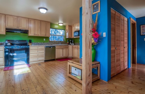 Yachats House | Pet Friendly Home on a Secluded Wooded Lot only 4 Blocks to the Beach