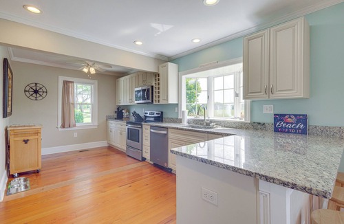 Cape Charles House | Pet-Friendly Home w/Gazebo: Minutes to Beach!