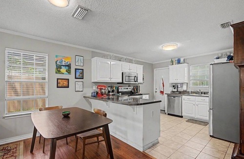 Mobile House | Pet Friendly home with secure yard in charming Mid Town Mobile