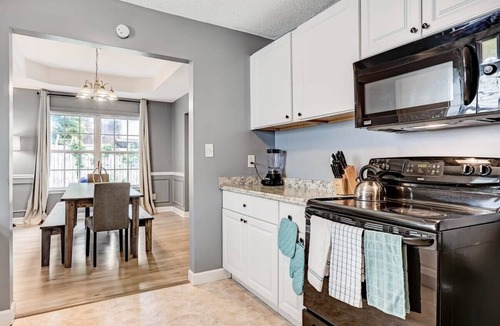 Savannah House | Pet-Friendly Home with Covered Patio & Backyard