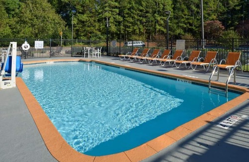 Clemson Hotel | Pet-Friendly Hotel Perfect for Family & Business Stays | Near Dowtown