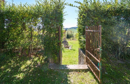Canossa House | Pet friendly home in Monchio delle Olle
