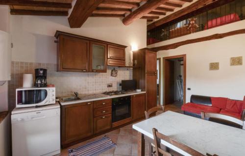 Montecastelli Apartment | Pet Friendly Apartment In Montecastelli Pisano