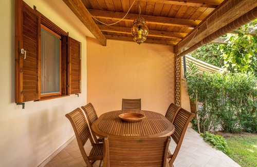Geremeas House | Pet-Friendly Holiday Home “Casa Anna” next to the Beach with Sea Views