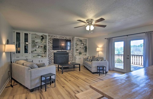 Waterloo House | Pet-Friendly Lakefront Retreat w/ Deck & Dock