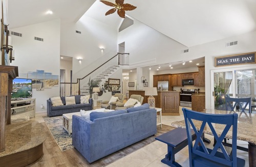 Lawton Woods House | PET FRIENDLY & LARGE PRIVATE POOL! Sea Pines - Sleeps 12!