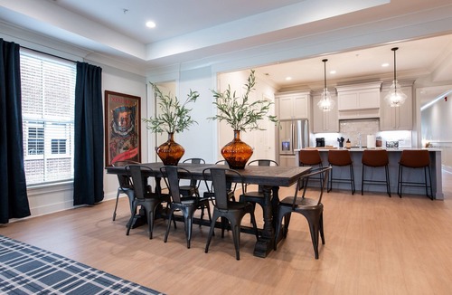 Prospect House | Pet-Friendly Manor on Bourbon Trail, Pools, Golf Local Dining, Fully Loaded