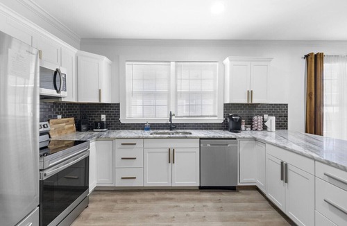 Crosstown House | Pet-Friendly Memphis Retreat Near Crosstown, Downtown & Zoo