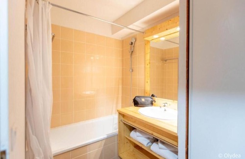 Les Bottieres House | Pet-Friendly Mountain Haven Near Sybelles Ski & Parks | Indoor Pool & Sauna