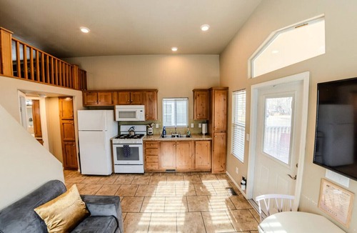 Moab House | Pet-Friendly Moab Tiny Home Near Arches | Sleeps 6 | Private Porch | Slickrock