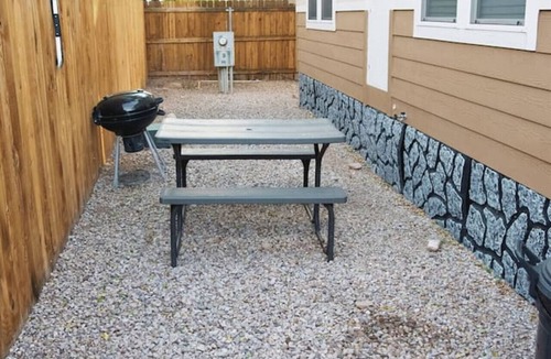 Moab House | Pet-Friendly Moab Tiny Home Near Arches | Sleeps 6 | Private Porch | Slickrock