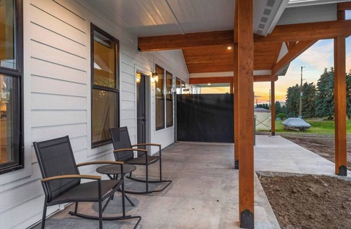 Polson House | Pet-Friendly Modern 2BR Duplex in Polson – Walk to Flathead Lake & EV Charging