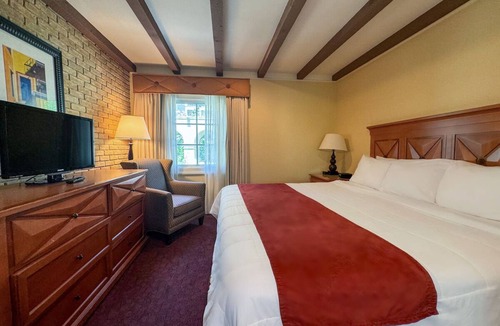 Western Division Hotel | Pet-Friendly Modern Stay in Laredo’s Historic Heart | Pool, Hot Tub & Gym Access