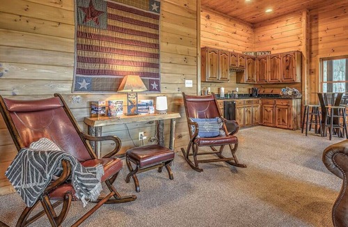 Mineral Bluff Cabin | Pet-friendly, mountain view cabin rent with an outdoor fireplace, hot tub and pool table. Free WiFi