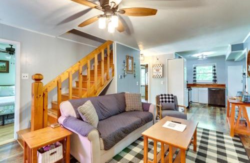 Murphy House | Pet-Friendly Murphy Home: Grilling Deck + Fire Pit