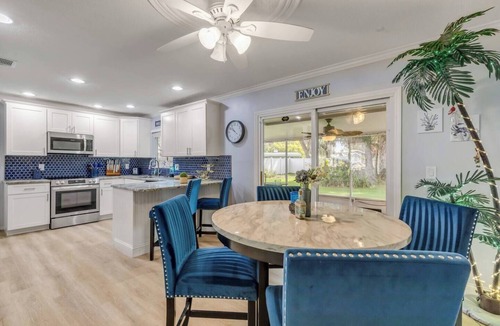 Florida Shores House | Pet-Friendly Oasis w/Fenced Yard