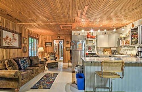 Harbor Springs House | Pet-Friendly 'One Crow Cottage' in Harbor Springs!